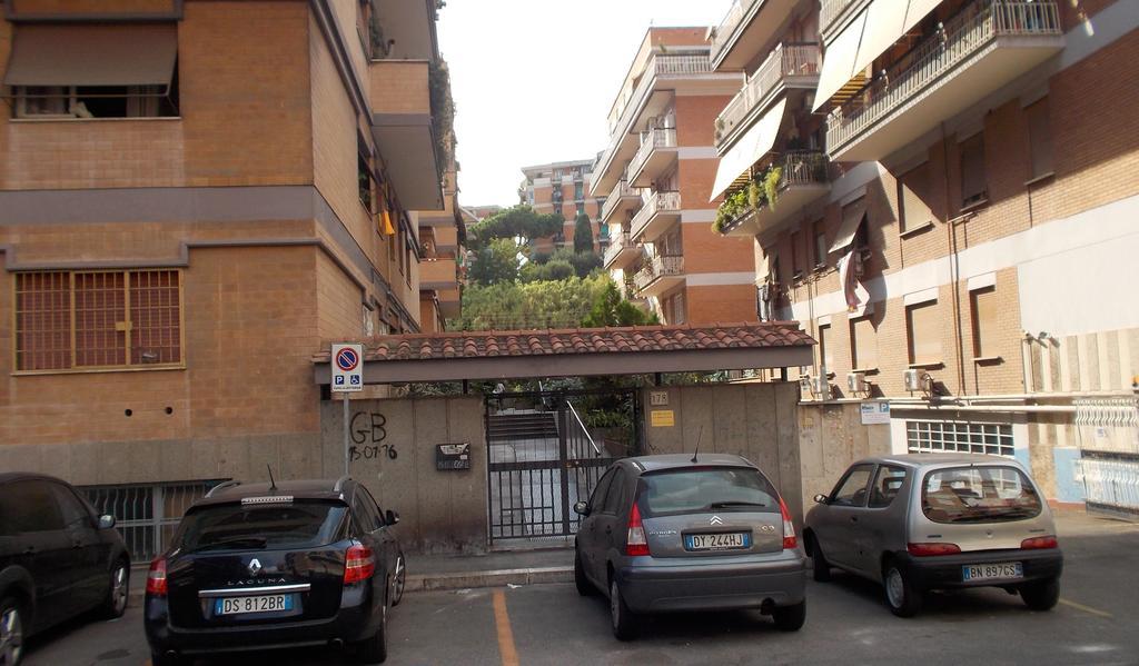 Roma Tourist House Hotel Buitenkant foto